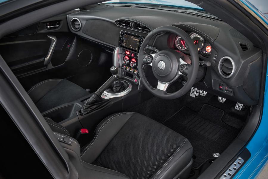 Интерьер Toyota GT 86 GTS 2016 года  (AU) (фото 9 из 13)